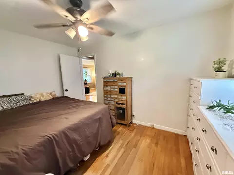 Bedroom - 1035 E Myrtle St, Canton, IL 61520 photo 1 of 2