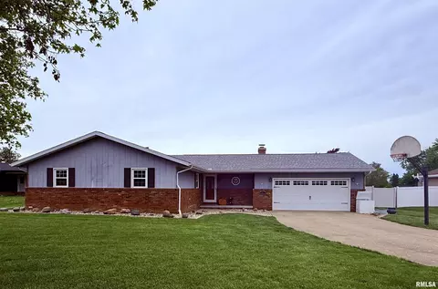 624 N Nebraska Ave, Morton, IL 61550