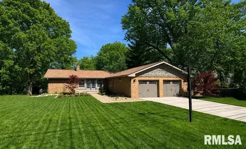 4016 N Harvard Ave, Peoria, IL 61614