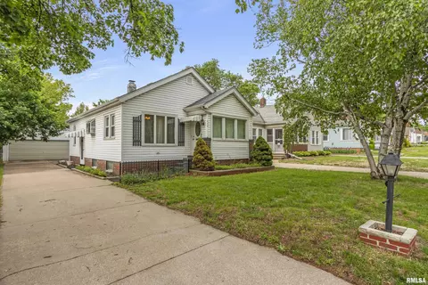 420 W Albany Ave, Peoria, IL 61604