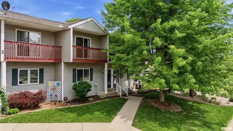 3510 Kingston Dr, Peoria, IL 61604