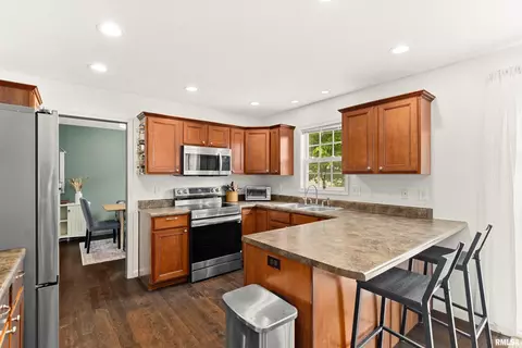 Kitchen - 2003 W Miners Dr, Dunlap, IL 61525 photo 1 of 4