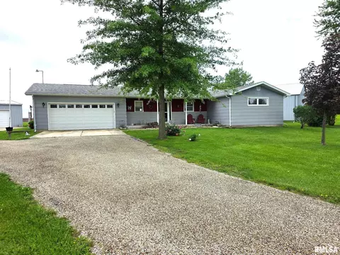 1455 Charlotte Rd, Macomb, IL 61455