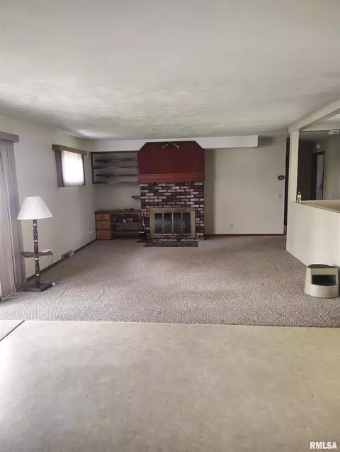 Living - 1455 Charlotte Rd, Macomb, IL 61455 photo 1 of 3