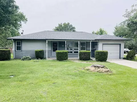 326 N Fly Ave, Goreville, IL 62939