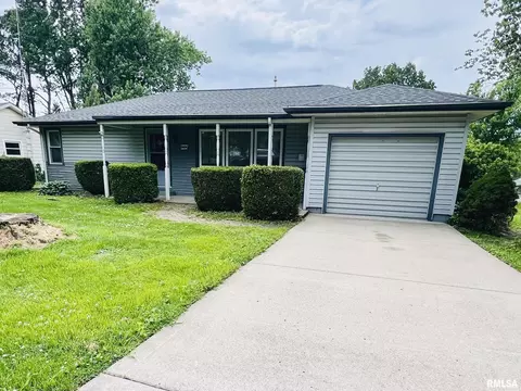 326 N Fly Ave, Goreville, IL 62939