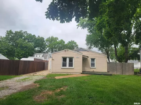 3311 N Leroy Ave, Peoria, IL 61604