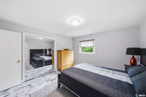 Bedroom - 202 E Hanover Pl, Peoria, IL 61614 photo 6 of 15