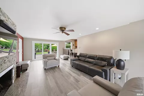 Other - 202 E Hanover Pl, Peoria, IL 61614 photo 6 of 18