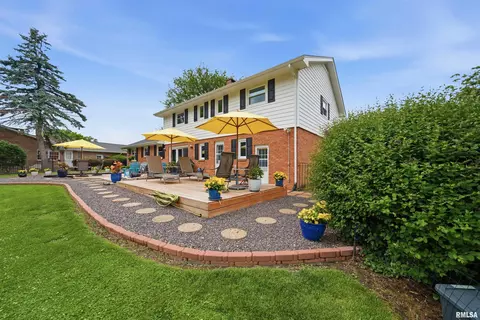 Exterior - 202 E Hanover Pl, Peoria, IL 61614 photo 10 of 12