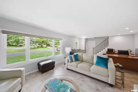 Other - 202 E Hanover Pl, Peoria, IL 61614 photo 1 of 18