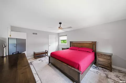 Bedroom - 202 E Hanover Pl, Peoria, IL 61614 photo 15 of 15