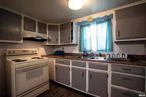 Kitchen - 304 E Webster St, Benton, IL 62812 photo 1 of 3