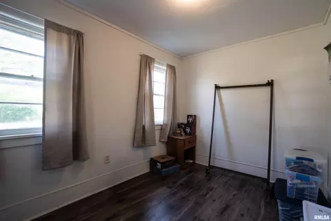 Bedroom - 304 E Webster St, Benton, IL 62812 photo 1 of 3