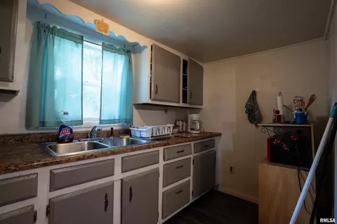 Kitchen - 304 E Webster St, Benton, IL 62812 photo 3 of 3