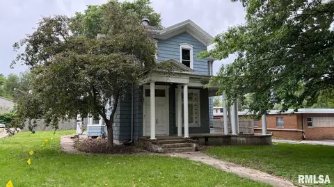 726 Park Ave, Pekin, IL 61554