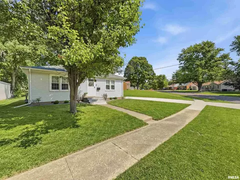 601 Spring St, Washington, IL 61571 photo 19