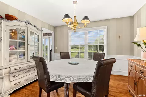 Dining - 1802 Prairie Ct, Dunlap, IL 61525 photo 1 of 4