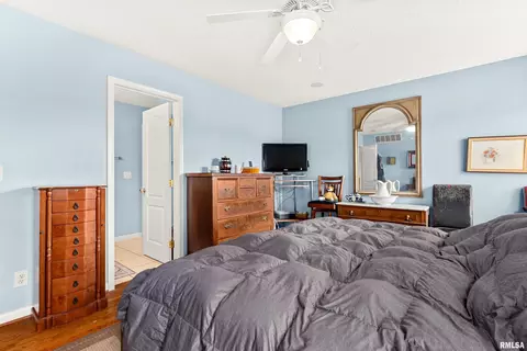 Bedroom - 1802 Prairie Ct, Dunlap, IL 61525 photo 2 of 10