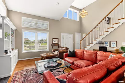 Living - 1802 Prairie Ct, Dunlap, IL 61525 photo 3 of 4