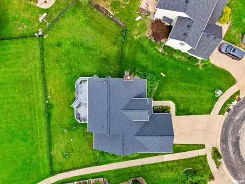 View/Area - 1802 Prairie Ct, Dunlap, IL 61525 photo 8 of 9
