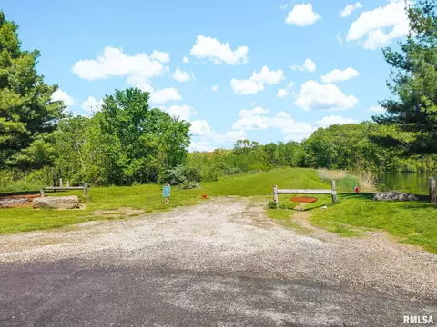 S Walnut Point Drive, Mapleton, IL 61547 photo 33