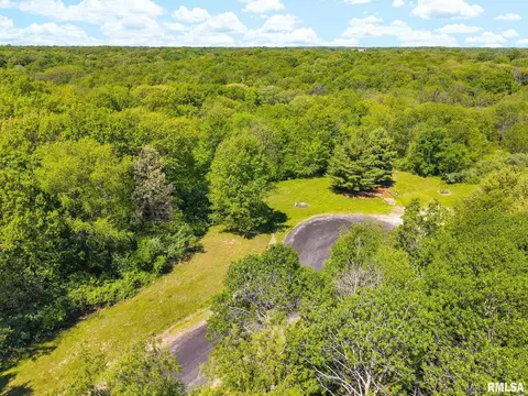 S Walnut Point Drive, Mapleton, IL 61547 photo 4