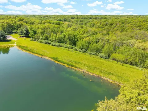 S Walnut Point Drive, Mapleton, IL 61547 photo 16
