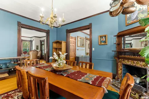Dining - 207 W 3rd St, Delavan, IL 61734 photo 4 of 6