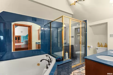 Bath - 207 W 3rd St, Delavan, IL 61734 photo 5 of 6