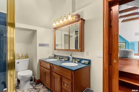 Bath - 207 W 3rd St, Delavan, IL 61734 photo 6 of 6