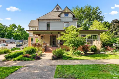 Other - 207 W 3rd St, Delavan, IL 61734 photo 1 of 14