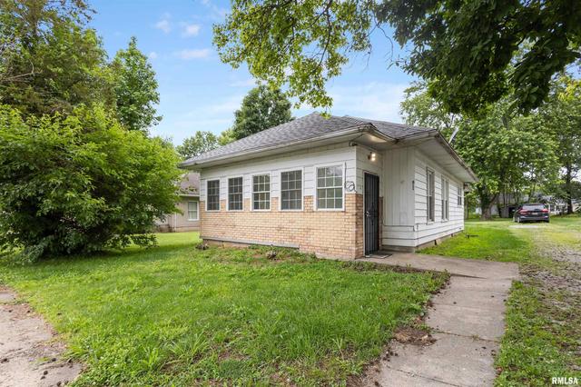 811 N Main St, Carrier Mills, IL 62917