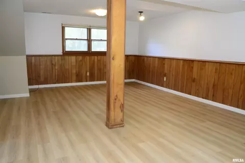 Other - 807 Meadow Dr, Macomb, IL 61455 photo 2 of 3