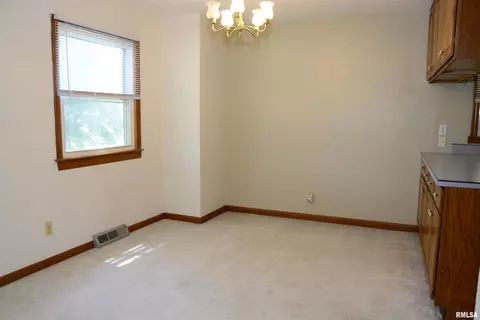 Other - 807 Meadow Dr, Macomb, IL 61455 photo 1 of 3