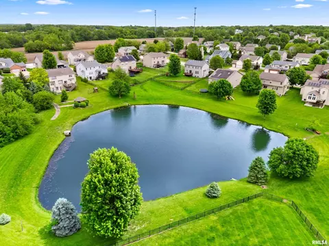 View/Area - 11517 N Dunmore Dr, Dunlap, IL 61525 photo 3 of 9