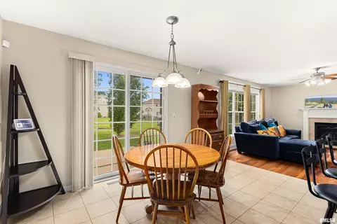 Dining - 11517 N Dunmore Dr, Dunlap, IL 61525 photo 1 of 2