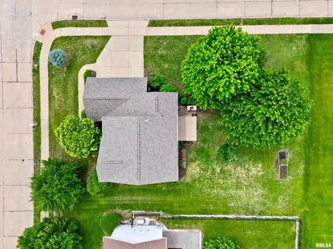 View/Area - 11517 N Dunmore Dr, Dunlap, IL 61525 photo 7 of 9