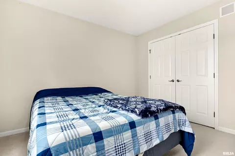Bedroom - 11517 N Dunmore Dr, Dunlap, IL 61525 photo 9 of 9