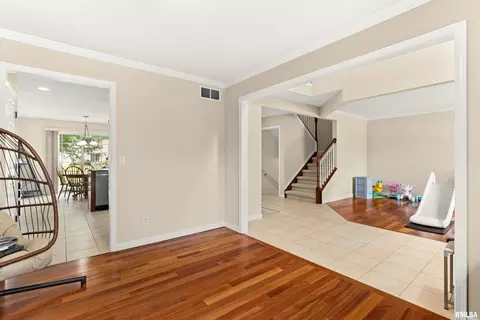 Entry Way - 11517 N Dunmore Dr, Dunlap, IL 61525 photo 2 of 5