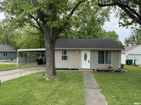 502 Hope St, Washington, IL 61571