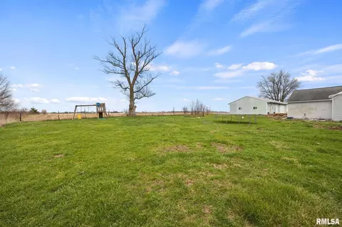 Exterior - 4518 S Hammerich Rd, Mapleton, IL 61547 photo 3 of 3