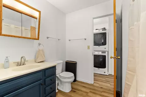 Bath - 309 N 3rd St, Secor, IL 61771 photo 2 of 2