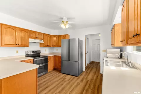 Kitchen - 309 N 3rd St, Secor, IL 61771 photo 2 of 4