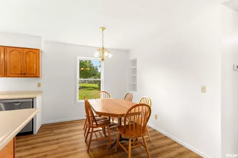 Dining - 309 N 3rd St, Secor, IL 61771 photo 2 of 2