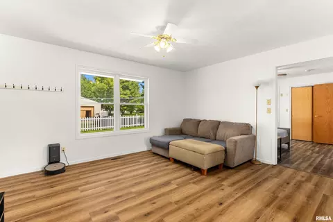 Living - 309 N 3rd St, Secor, IL 61771 photo 2 of 3