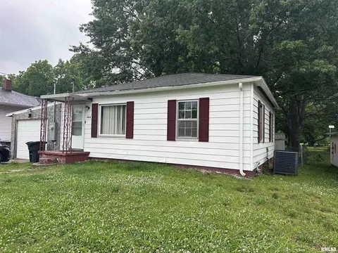 1914 Illinois St, Murphysboro, IL 62966