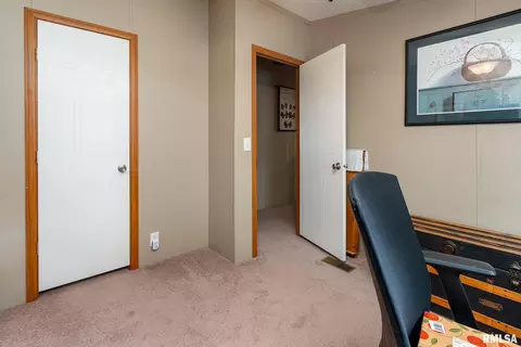 Other - 1380 Woolard Rd, Eldorado, IL 62930 photo 6 of 12