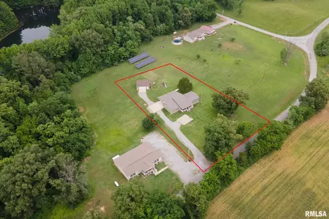 View/Area - 1380 Woolard Rd, Eldorado, IL 62930 photo 1 of 5