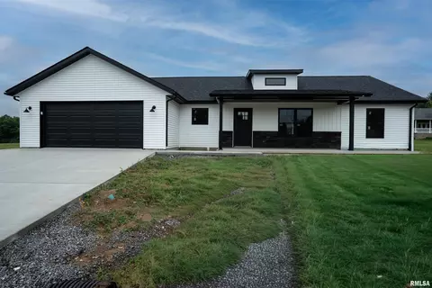 662 Copper Creek Ln, Herrin, IL 62948